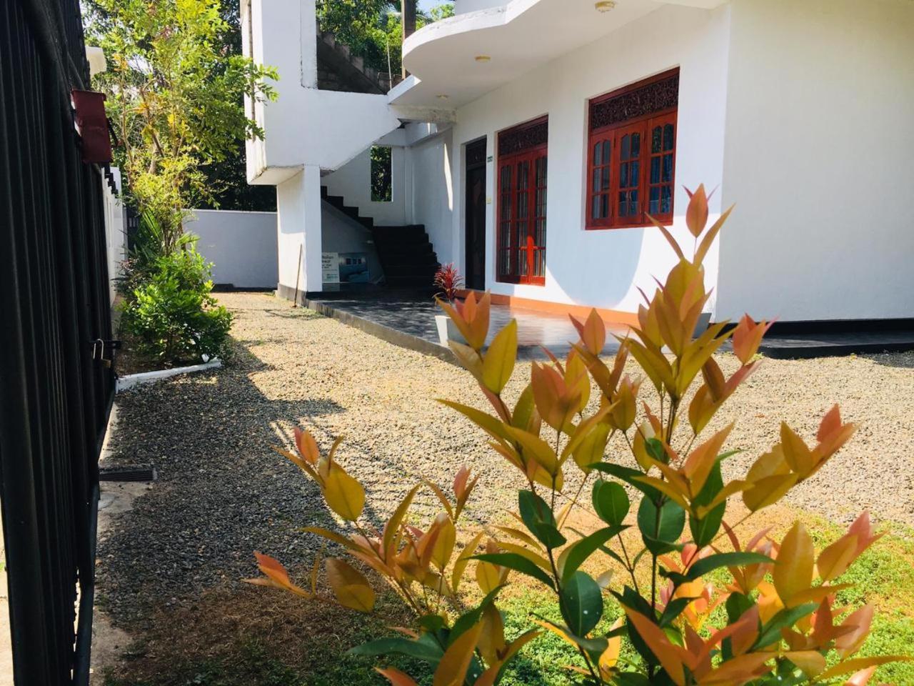Residenza Belvedere Хиккадува Экстерьер фото